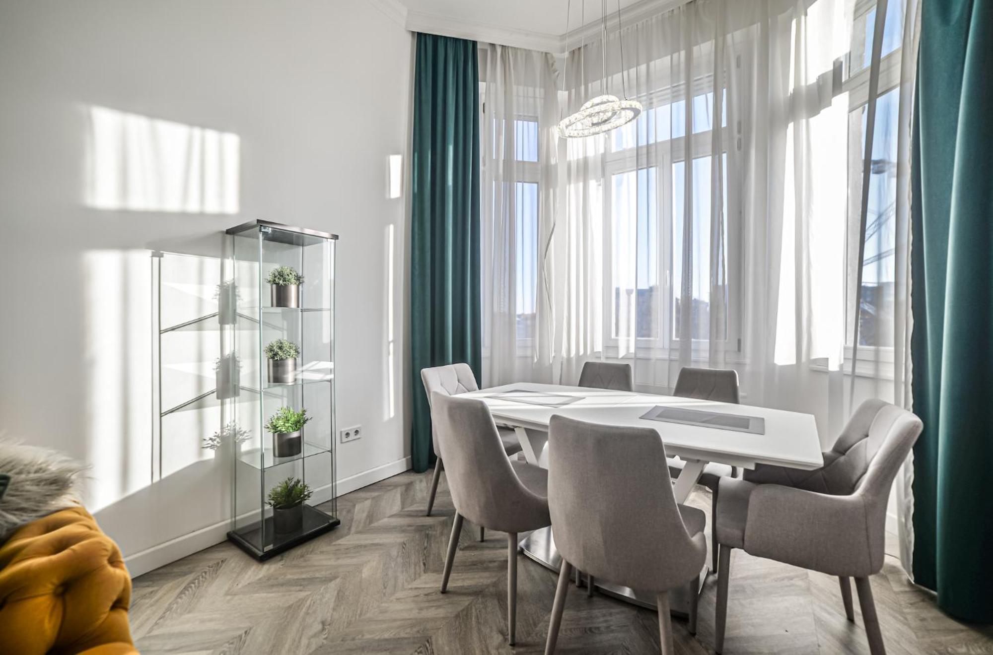 Apartamento Luxury Downtown Dreams Budapest Exterior foto